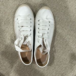Never worn Matt Bernson white sneakers. Platform. Size 7.